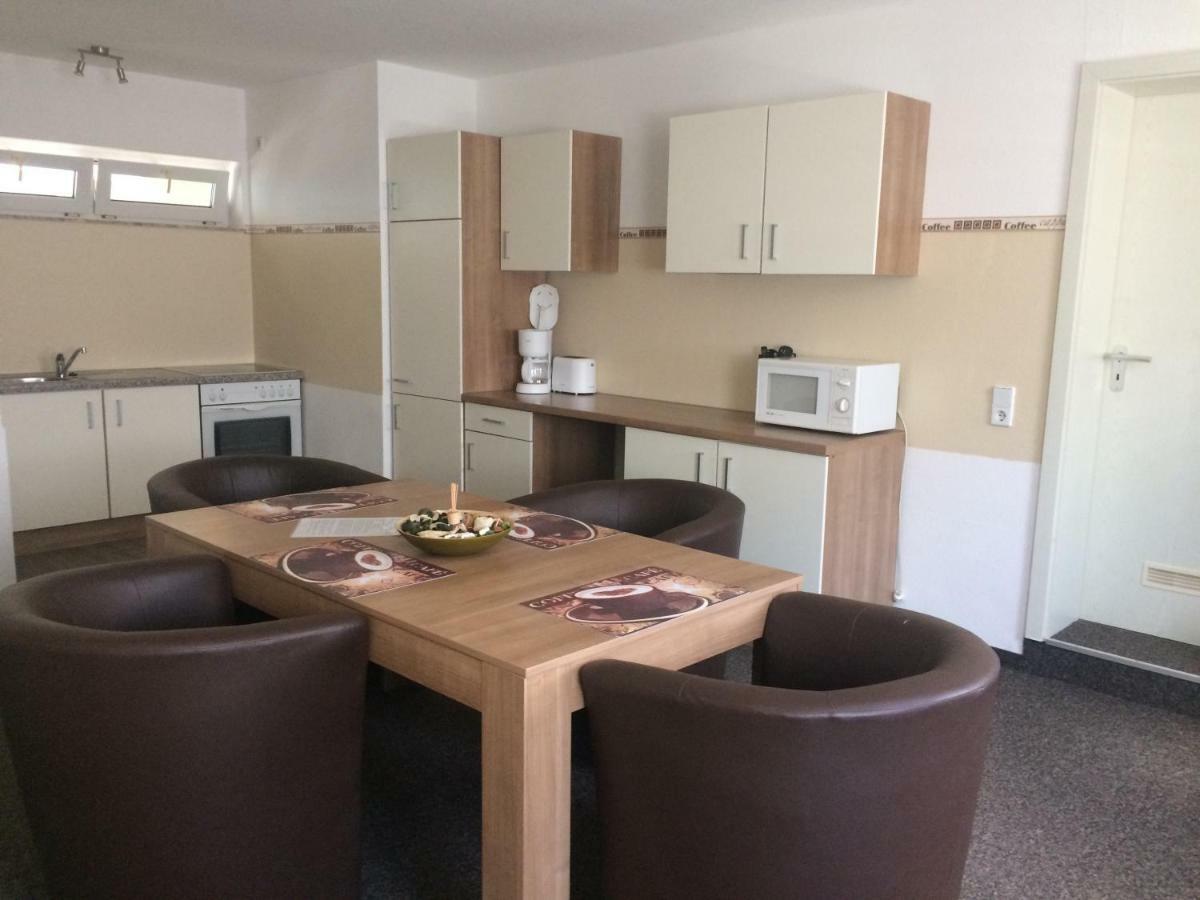 Ferienhaus Im Gaenseried Ерфурт Екстериор снимка