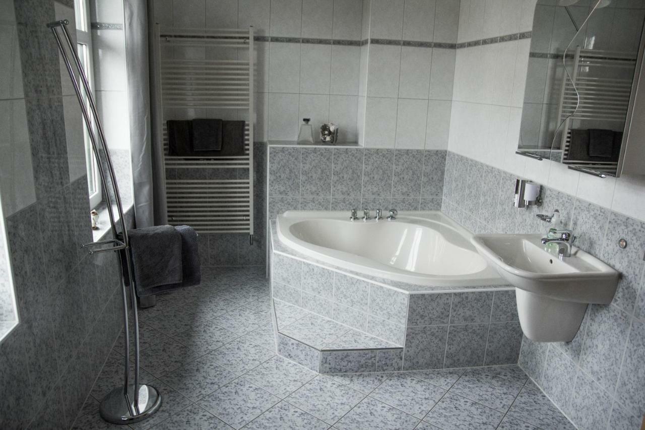 Ferienhaus Im Gaenseried Ерфурт Екстериор снимка